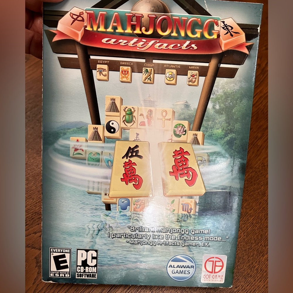 Mahjong Artifacts CD ROM software. For windows 98se/2000/XP. 24x cdrom drive.